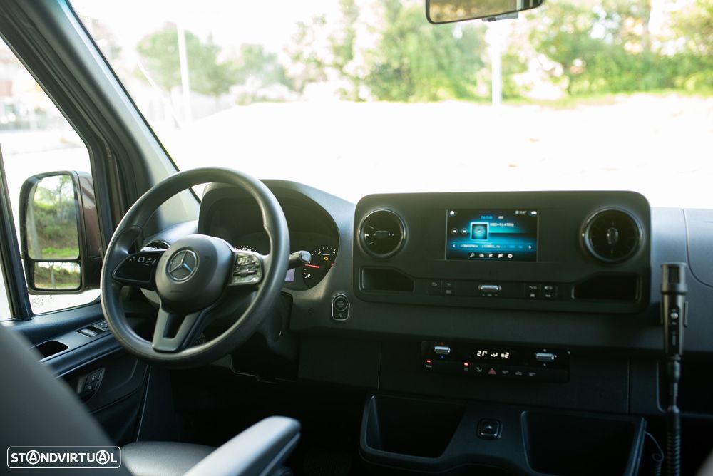 Mercedes-Benz Sprinter - 17