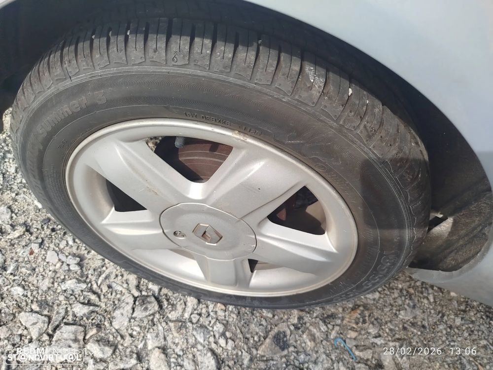 Renault Clio 1.2 16V Billabong - 13