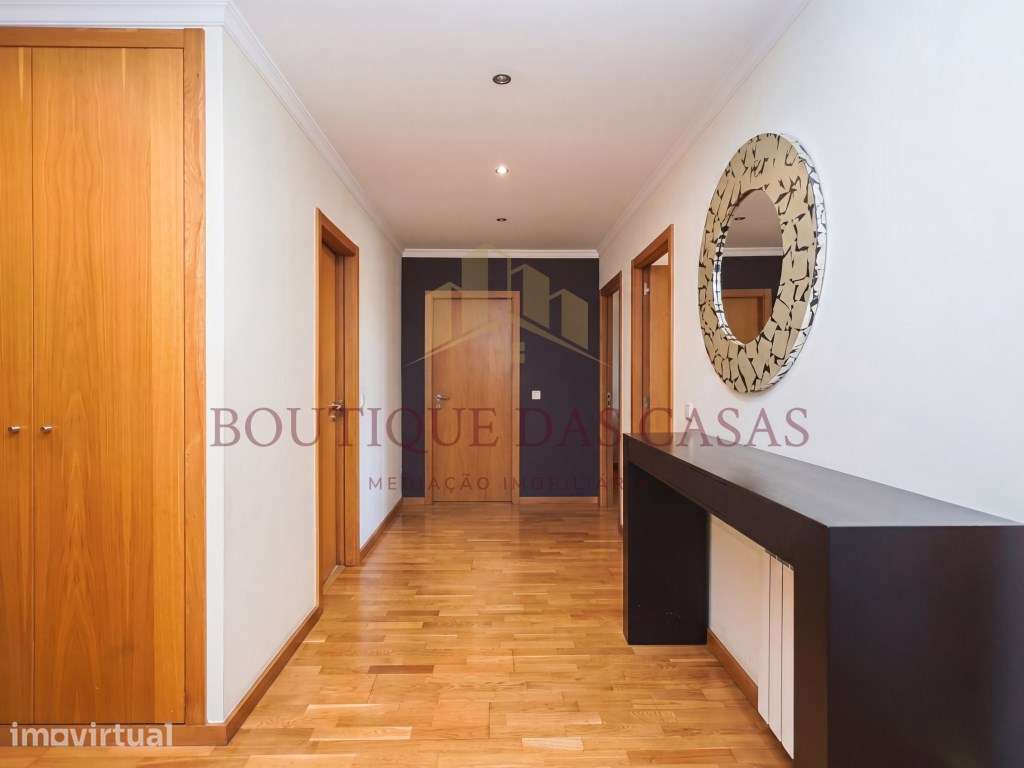 Apartamento T3 com Box Fechada - Valadares - Grande imagem: 2/32