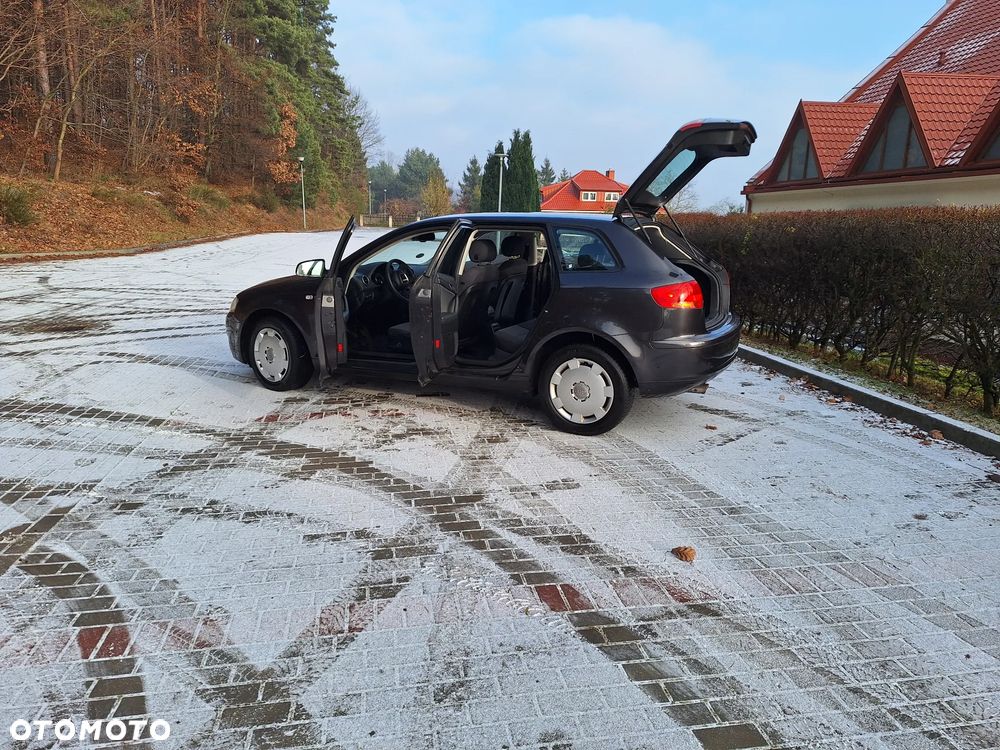 Audi A3 Sportback - 16