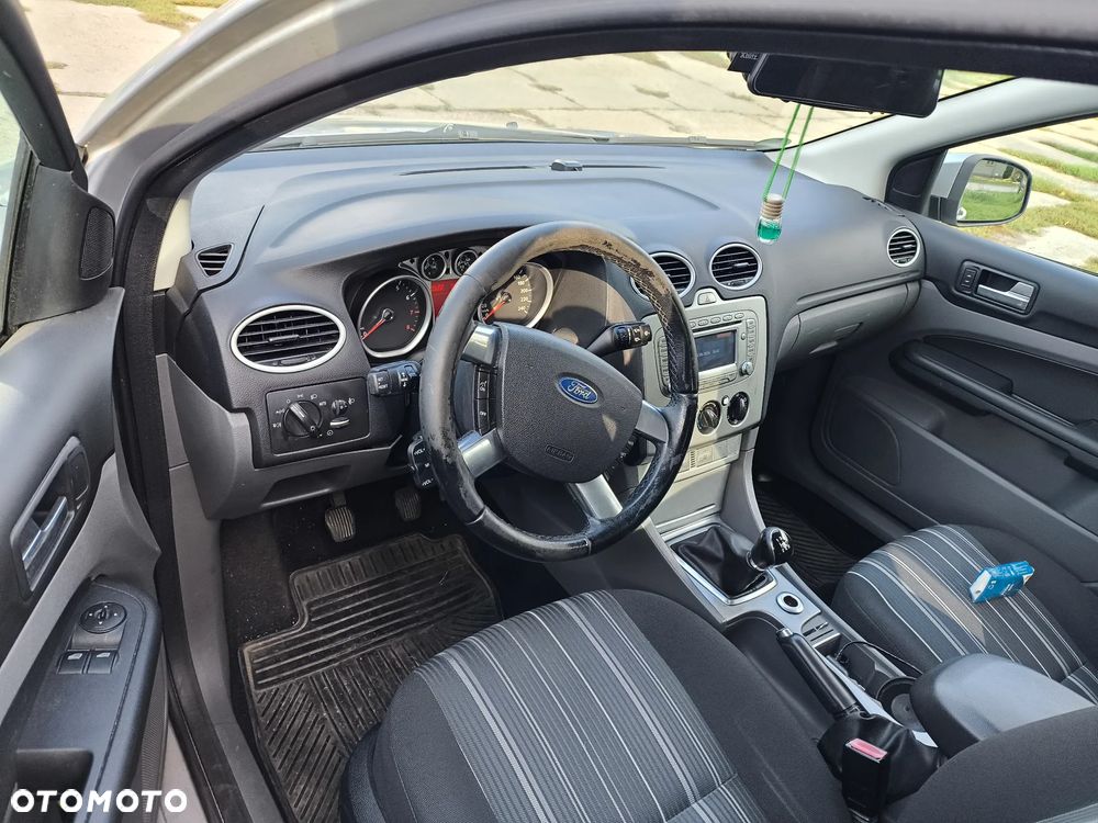 Ford Focus 2008 photo 3