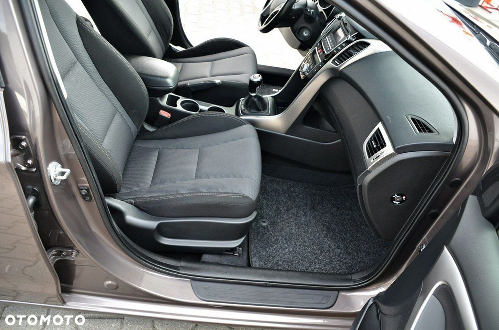 Hyundai i30 - 27