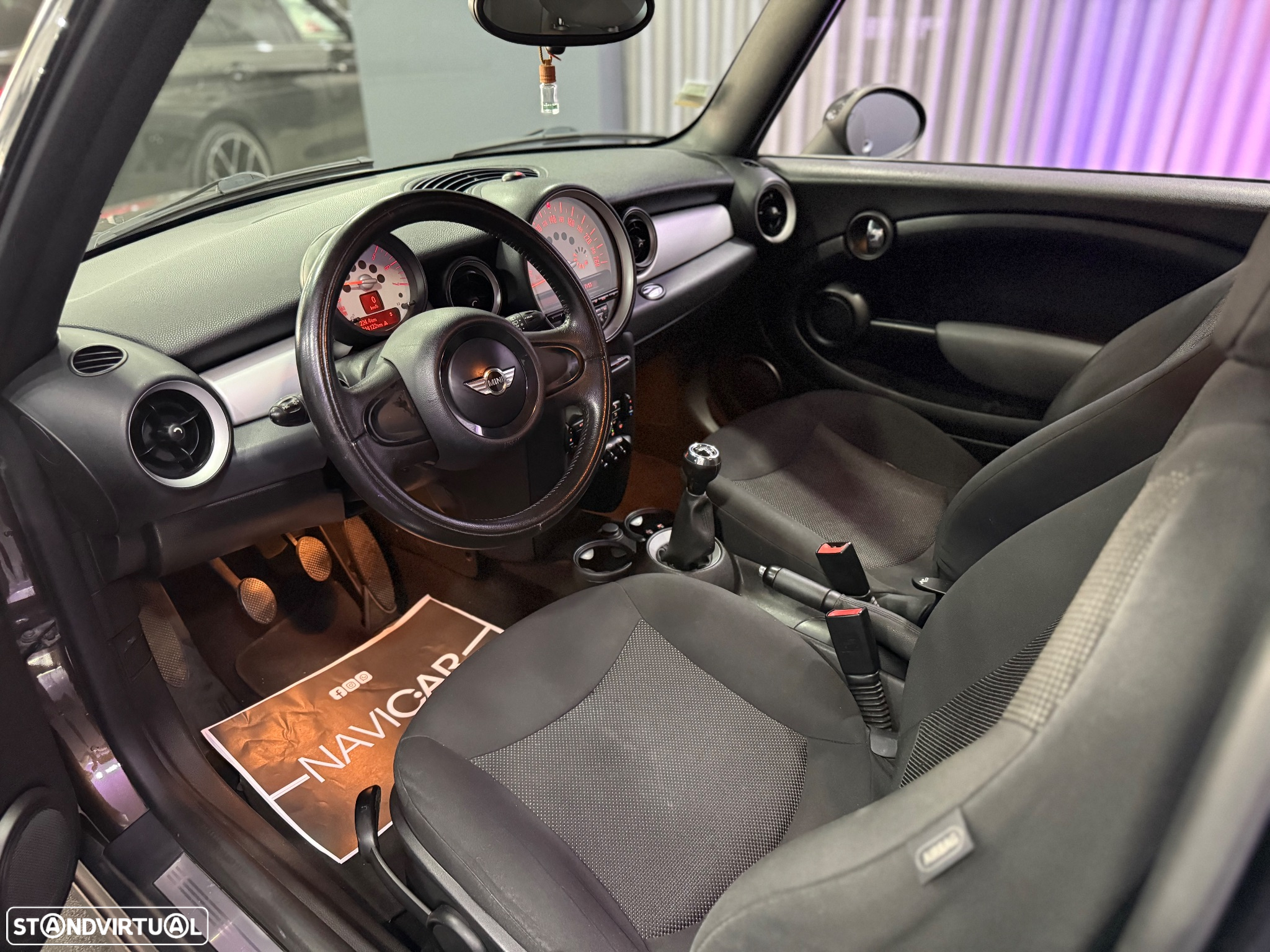 MINI 3 Portas Cooper D - 5