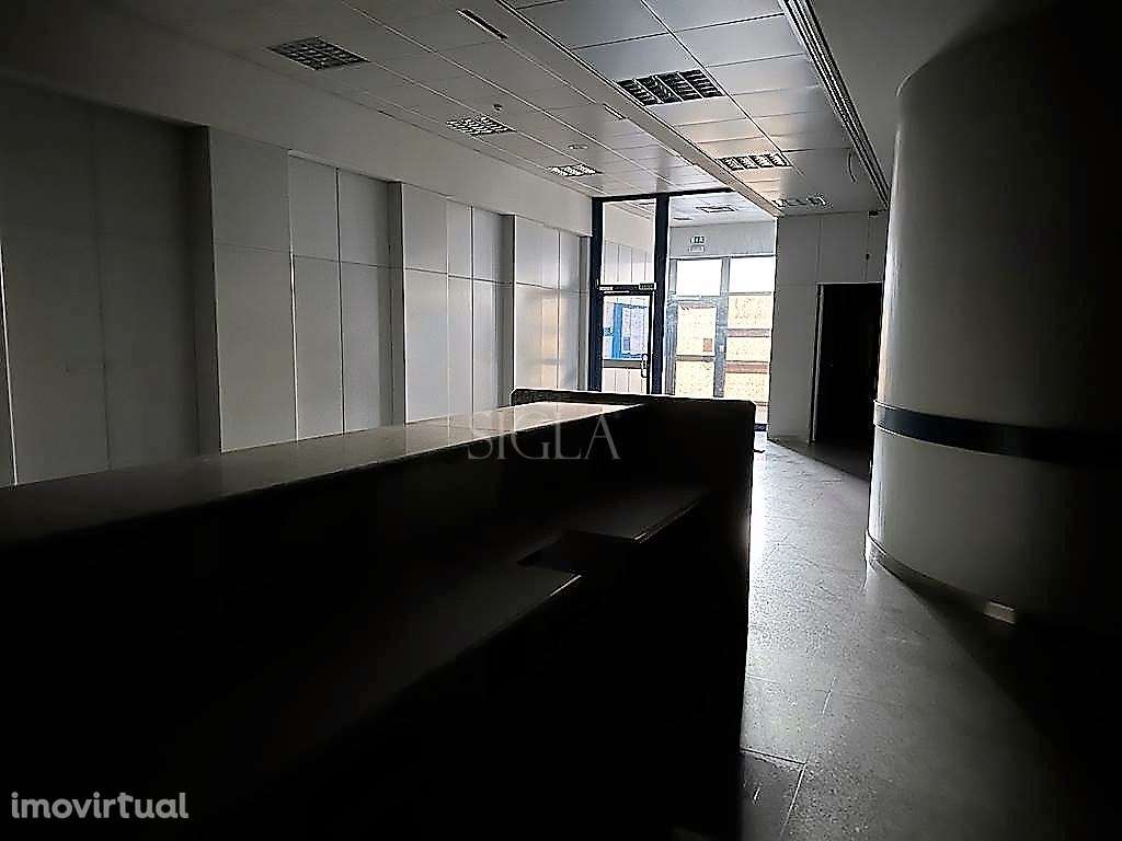 Loja em Santo Ovídio - Grande imagem: 2/2