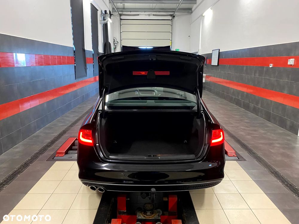 Audi A4 Limousine 1.8 TFSI quattro S line Sportpaket - 14