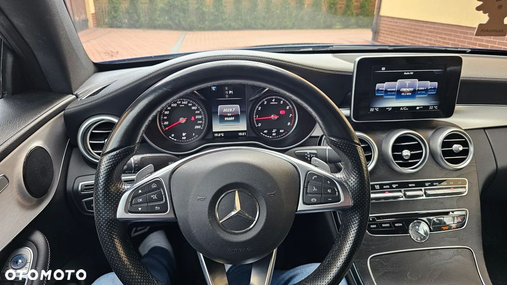 Mercedes-Benz Klasa C 200 7G-TRONIC - 40