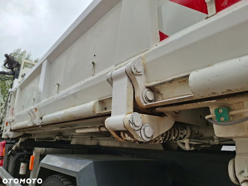 DAF LF 45.180 Wywrotka 3 Stronna + Hydroburta HDS HIAB Żuraw Dźwig Sterowanie Radiowe Łyżka Chwytak Obrotowy Dzielone Burty Hak Klimatyzacja Niski Przebieg Blokada Mostu Oświetlenie Ostrzegawcze - 19