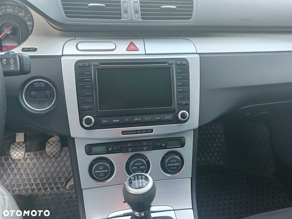 Volkswagen Passat Variant - 6