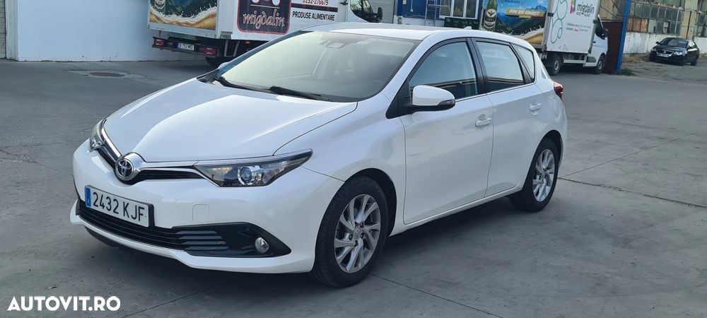 Toyota Auris 1.2 L Turbo Luna - 3