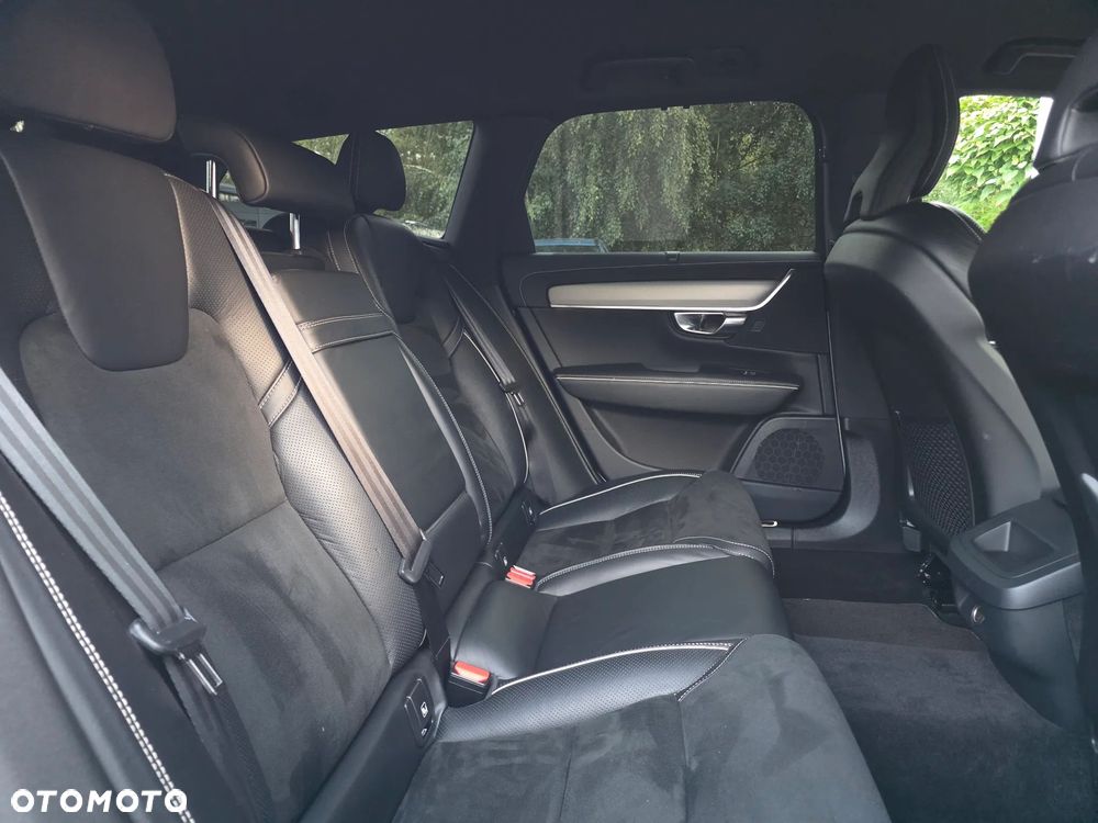 Volvo V90 D5 SCR AWD R-Design - 32