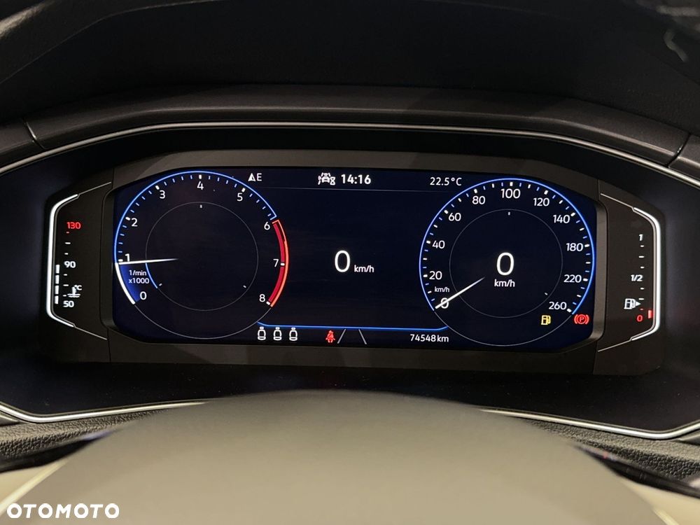 Volkswagen T-Roc - 20