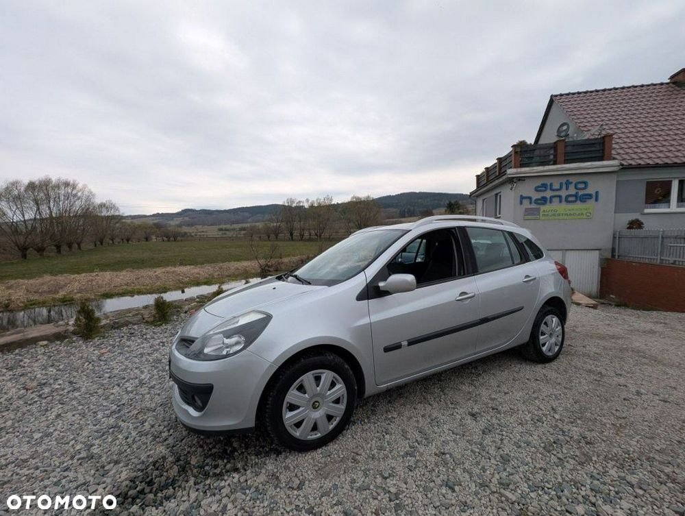 Renault Clio - 1