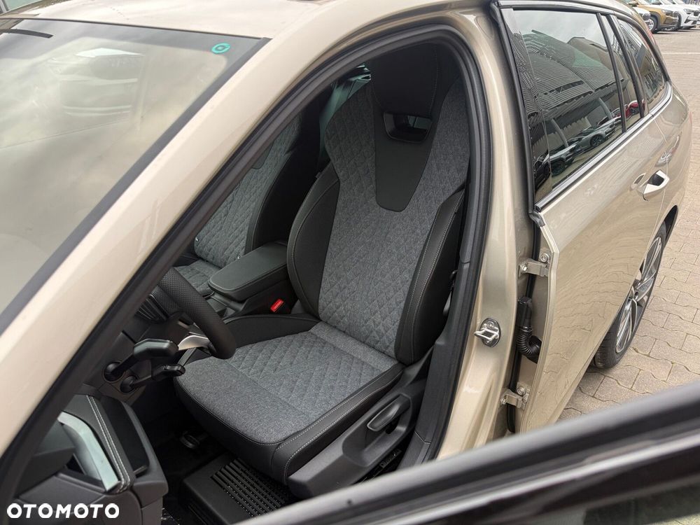 Skoda Octavia 1.5 TSI mHEV Sportline DSG - 19