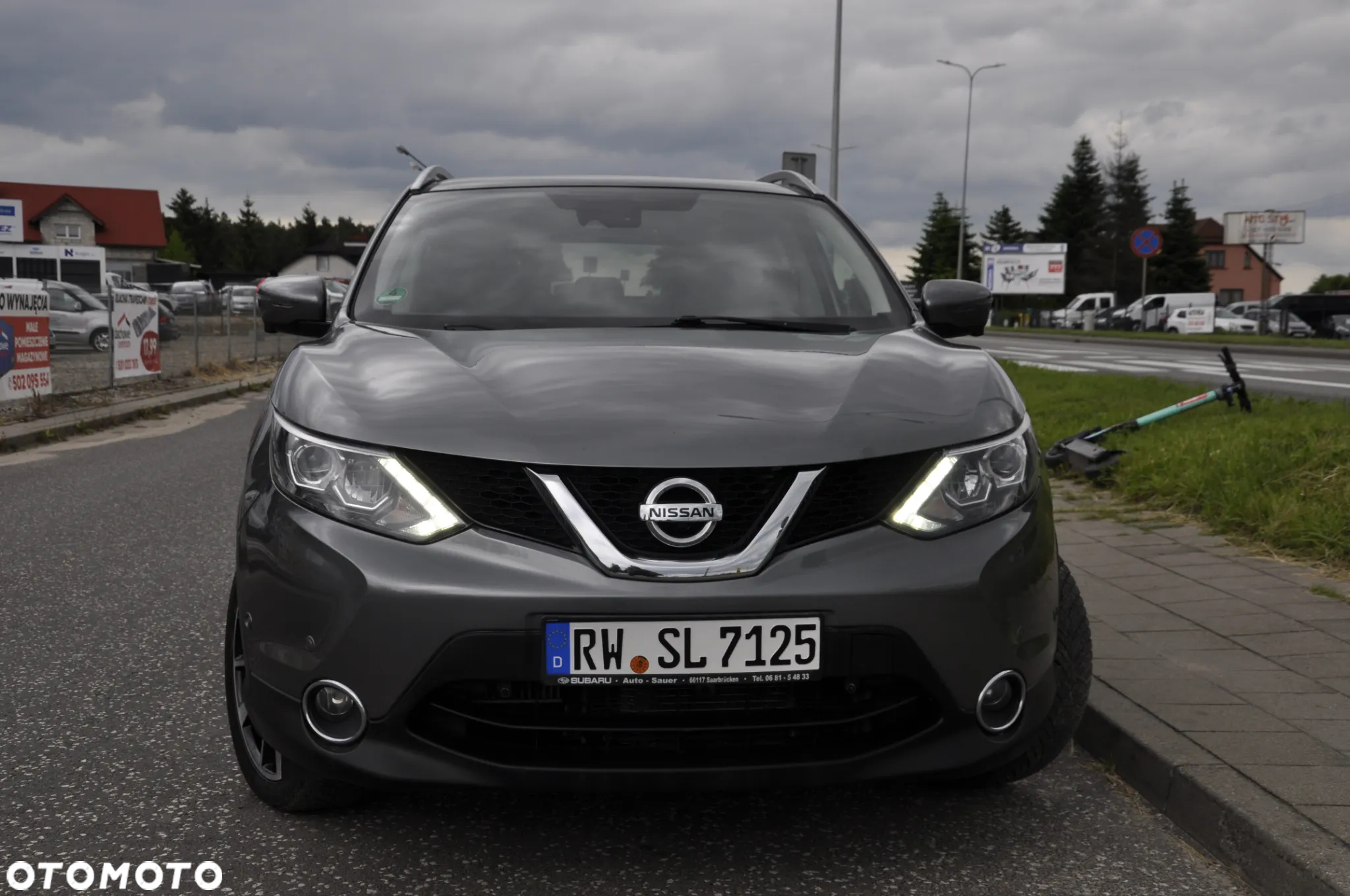 Nissan Qashqai 1.6 dCi Xtronic TEKNA - 12