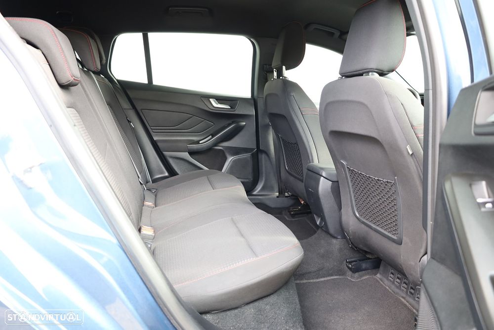 Ford Focus SW 1.0 EcoBoost MHEV ST-Line Aut. - 39
