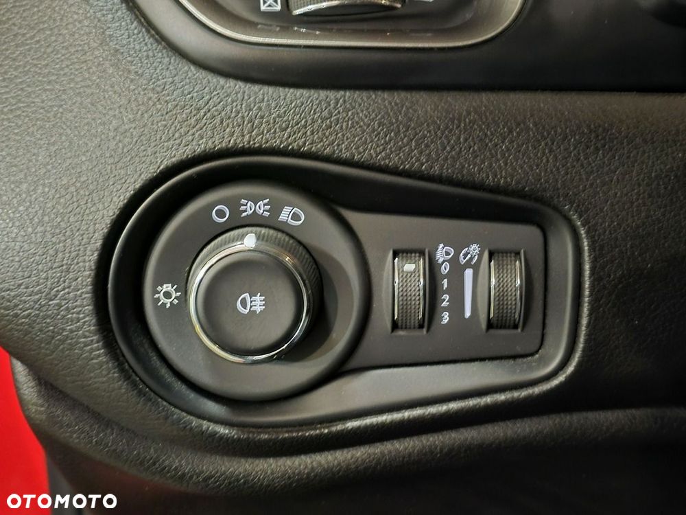 Jeep Renegade - 21