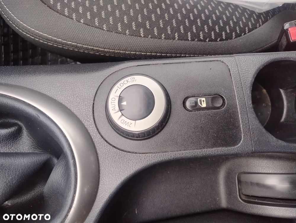 Nissan Qashqai 2.0 dCi DPF I-Way - 20