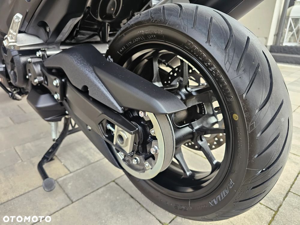Yamaha Tmax - 13