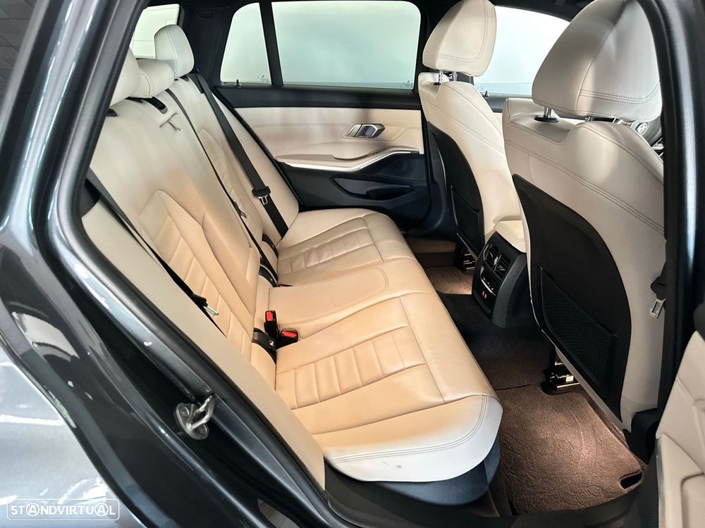 BMW 320 e Pack M Auto - 37