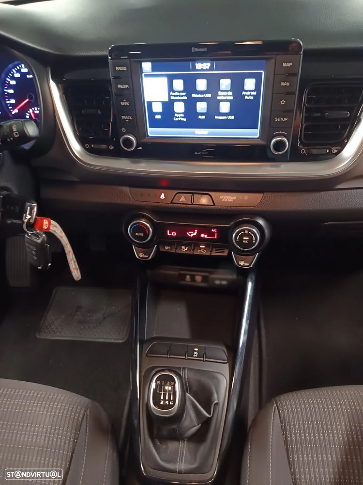 Kia Stonic 1.6 CRDi TX - 15