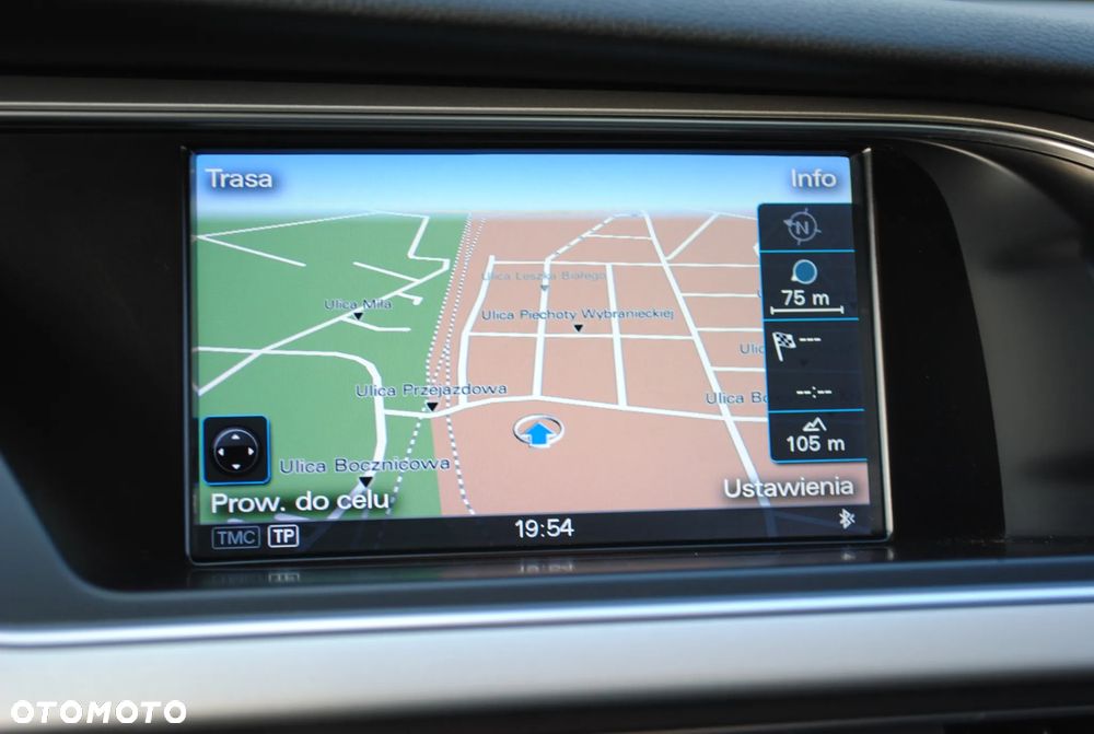 Audi A4 Allroad - 12