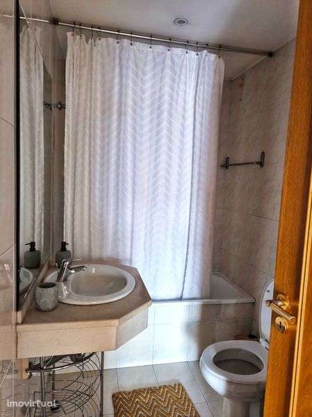 T1 – Av. da República perto do Metro - Grande imagem: 5/9