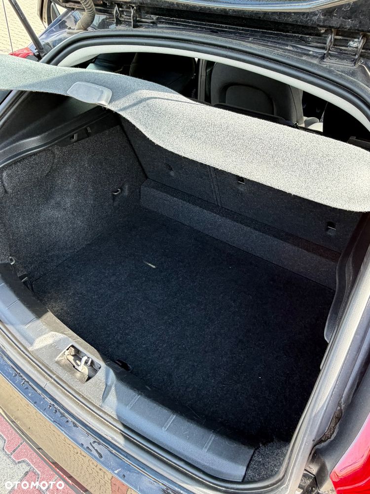 Volvo V40 T2 - 16