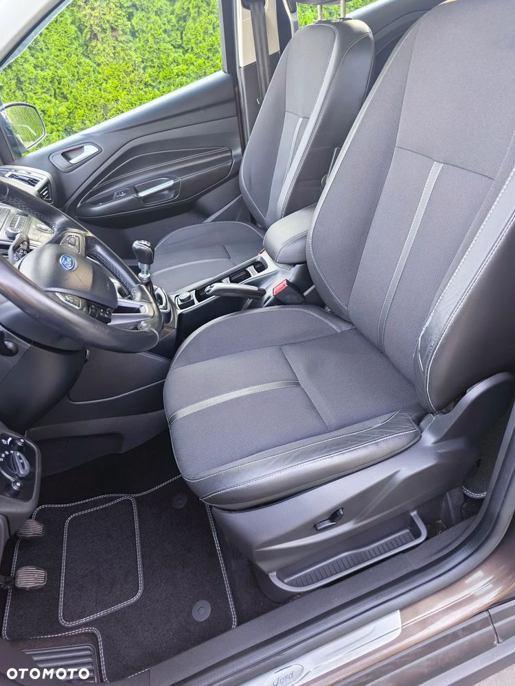 Ford Grand C-MAX 1.6 TDCi Start-Stop-System Titanium - 16