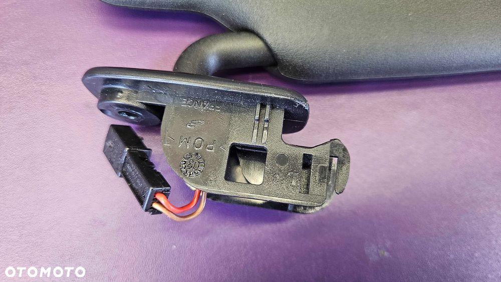 Daszek Słonecznik 8E0857551/551A 8E0857552/552A Czarne S-Line Osłona Przeciwsłoneczna Komplet Podświetlanie AUDI A4 B6 B7 - 14