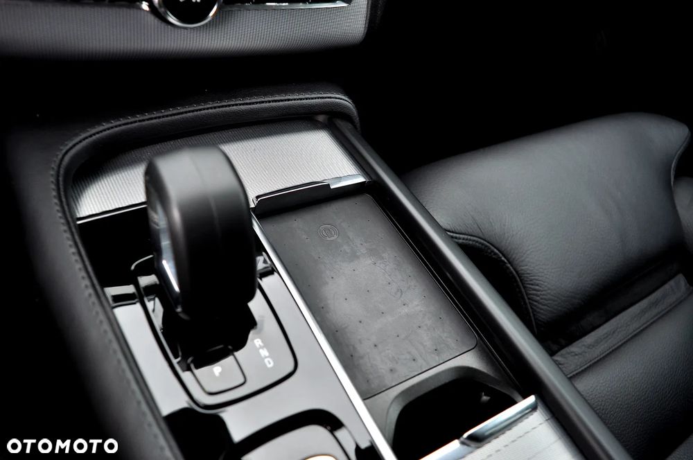 Volvo XC 90 B5 D AWD Geartronic RDesign - 33