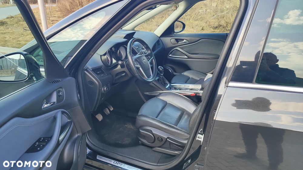 Opel Zafira - 8