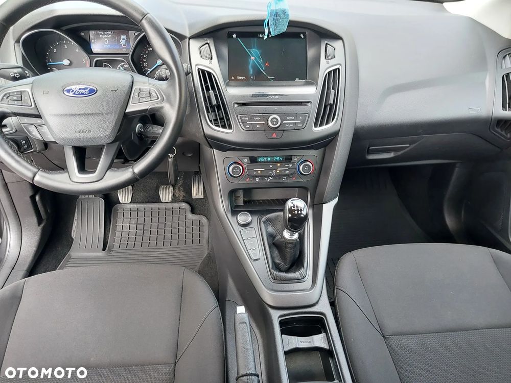 Ford Focus - 16