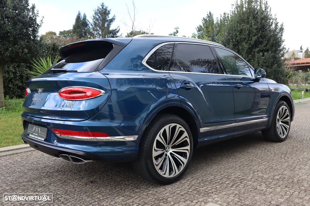 Bentley Bentayga V8 Azure - 3