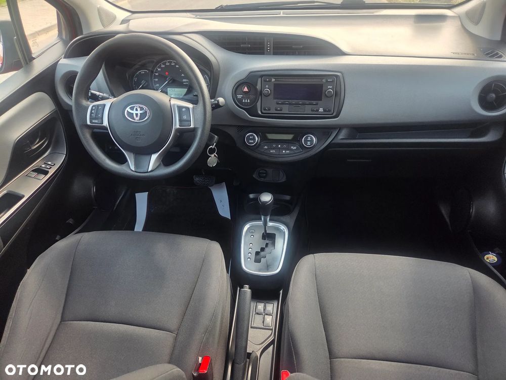 Toyota Yaris Hybrid 100 Dynamic EU6 - 18