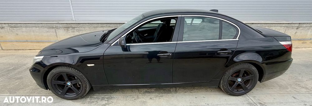 BMW Seria 5 520d Edition Sport - 17