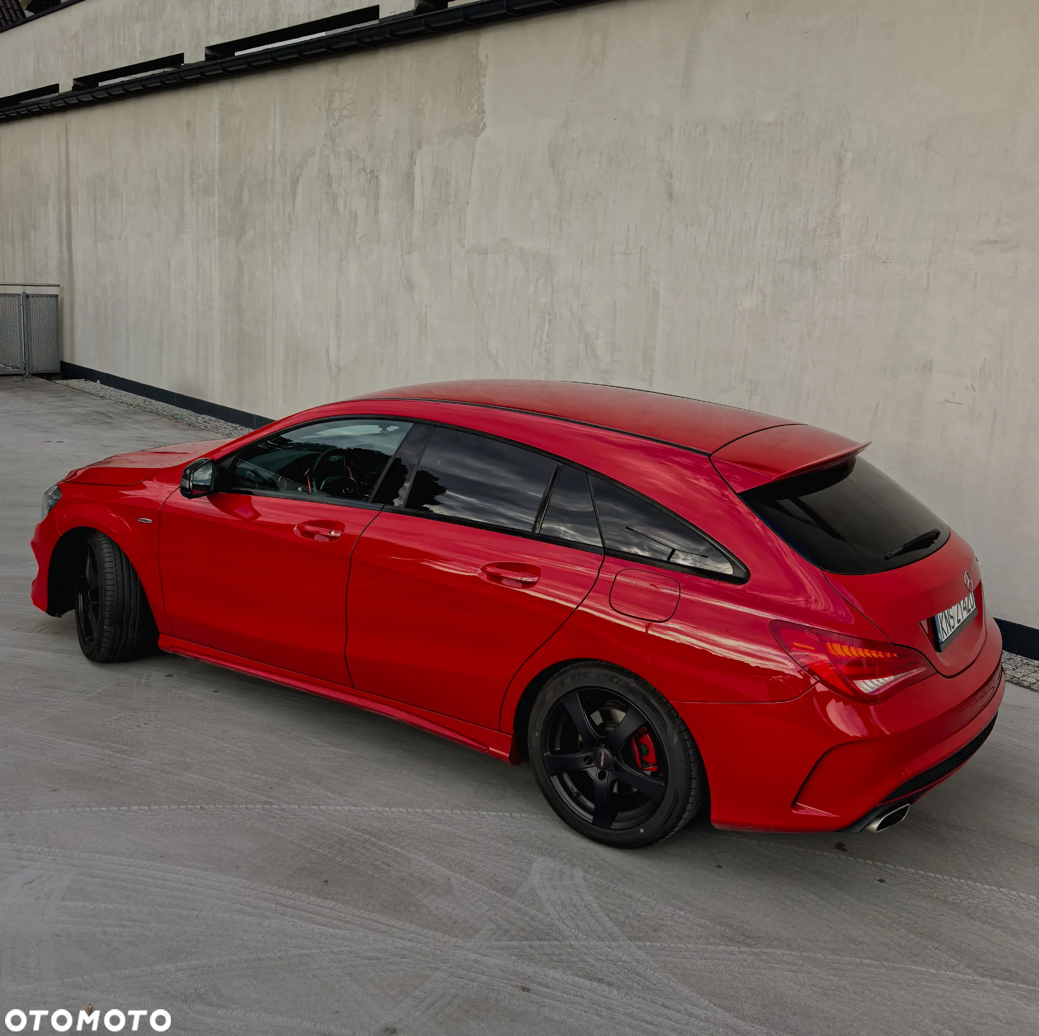 Mercedes-Benz CLA - 4