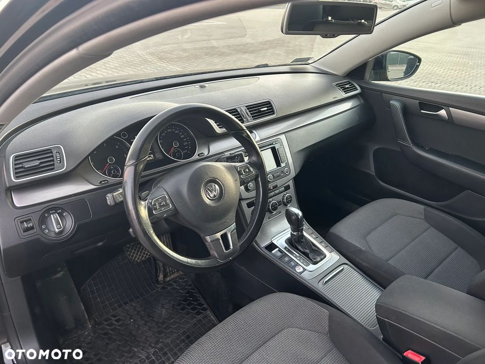 Volkswagen Passat 2.0 TDI Highline DSG - 9