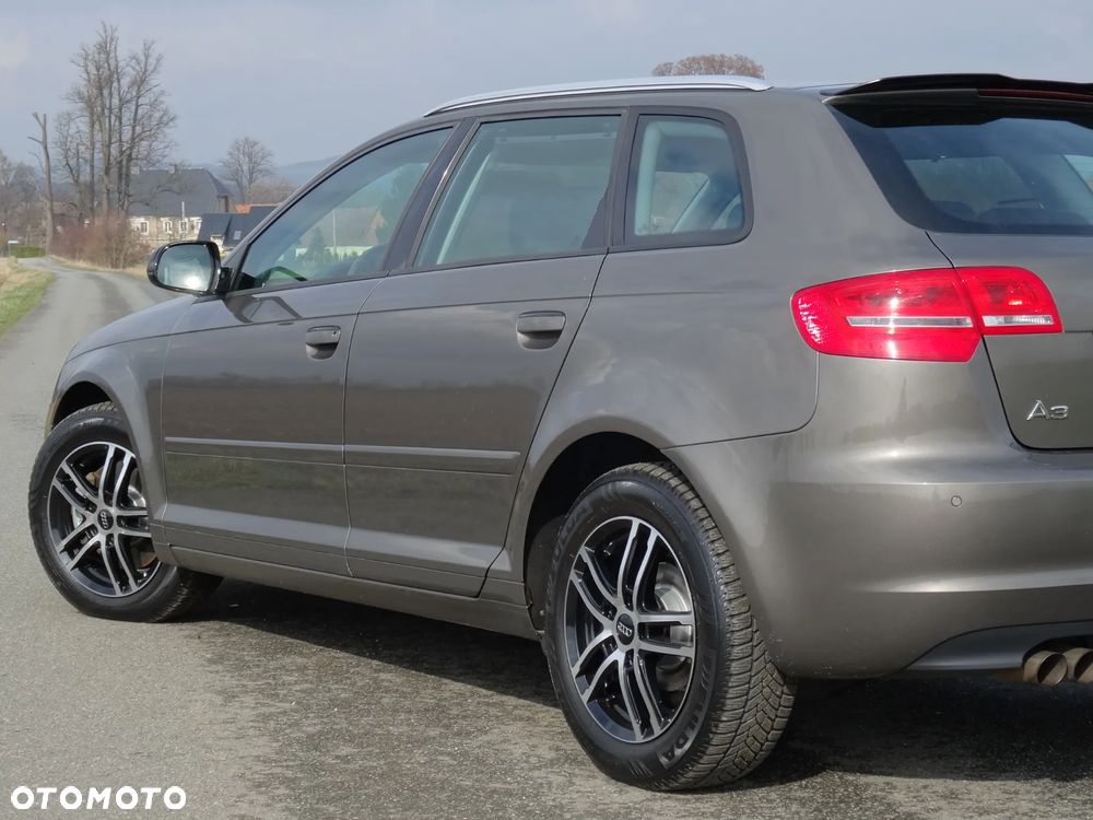 Audi A3 Sportback 2.0 TDI DPF Attraction - 24