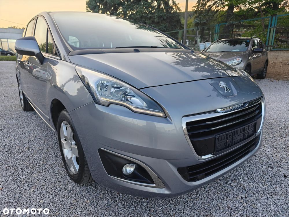 Peugeot 5008 - 1