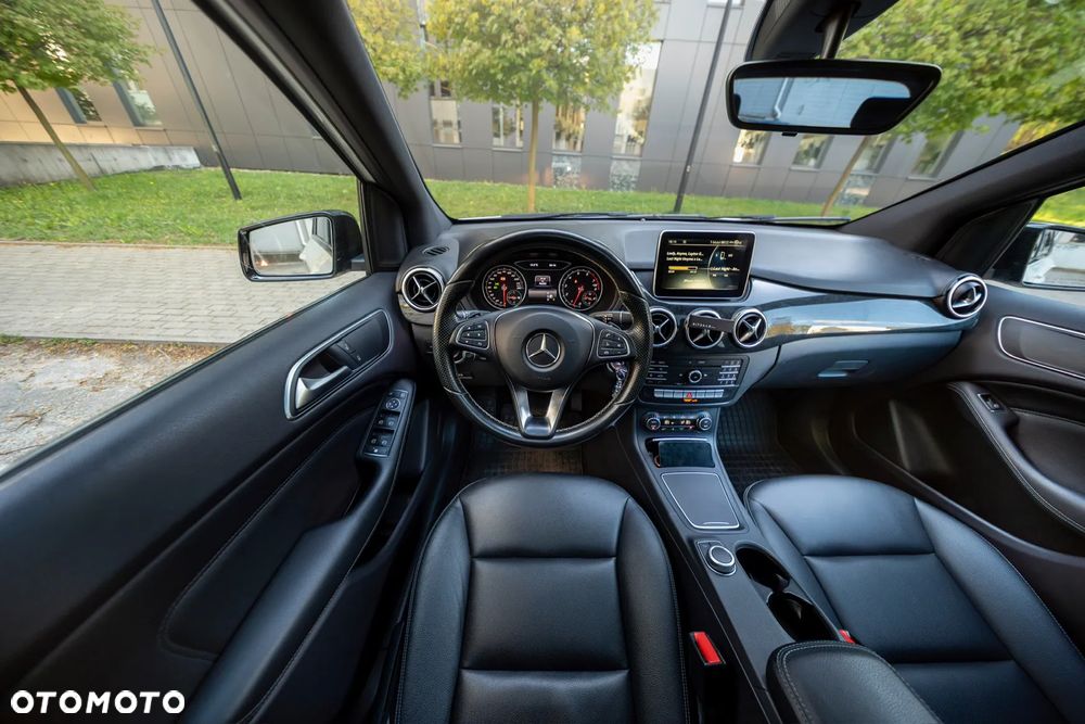 Mercedes-Benz Klasa B 250 4Matic 7G-DCT Urban - 22