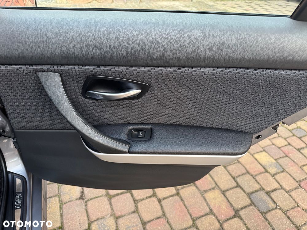 BMW Seria 3 320d - 15