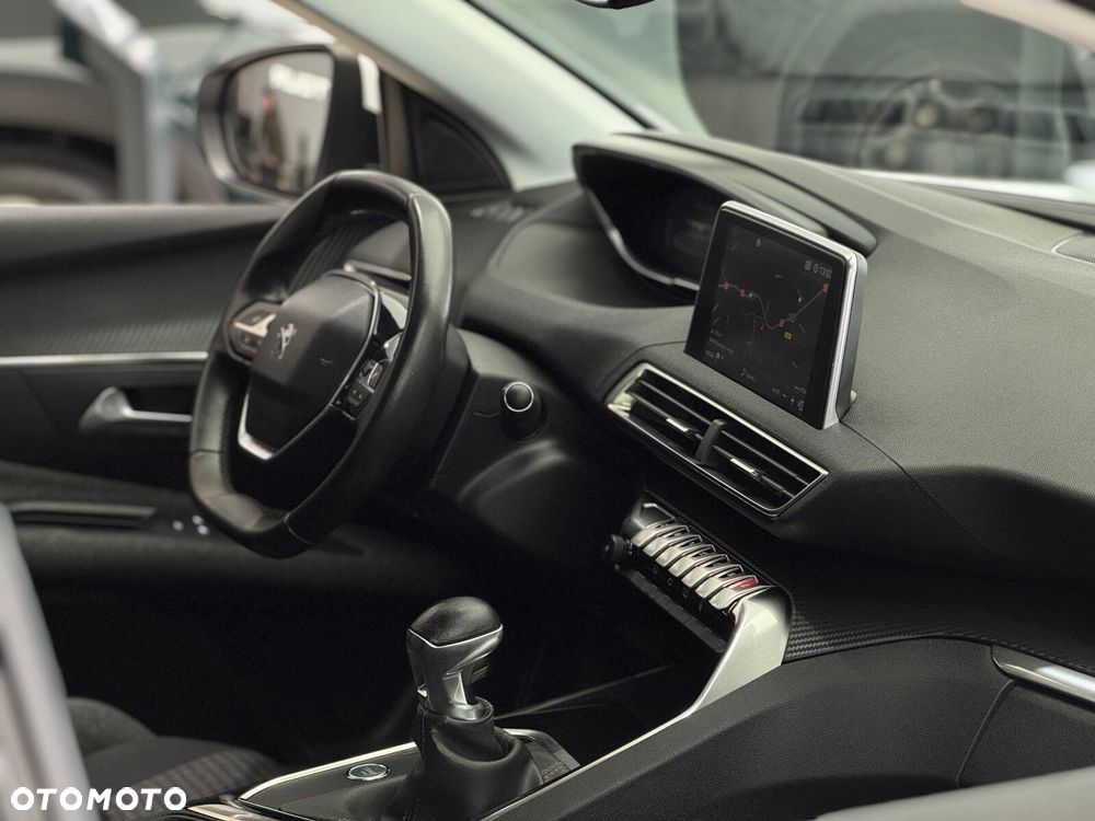 Peugeot 3008 1.2 PureTech Active - 38