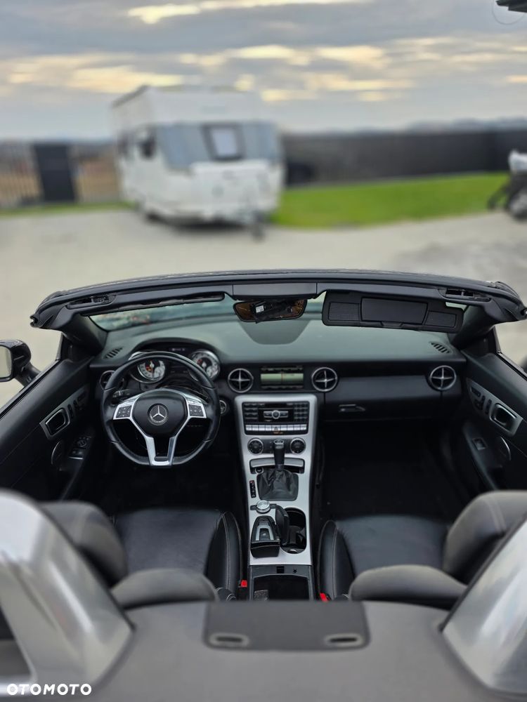 Mercedes-Benz SLK 250 CGI - 14