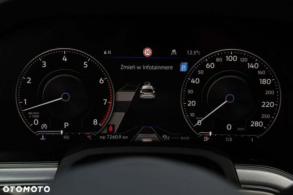 Volkswagen Touareg - 21