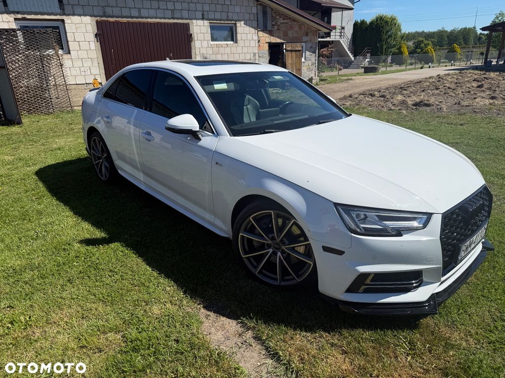 Audi A4 Limousine - 1