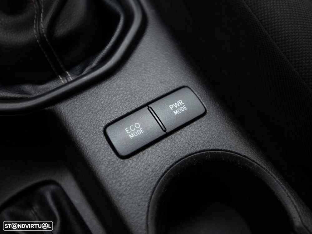 Toyota Hilux 2.4 D-4D 4WD CE c/iva - 18