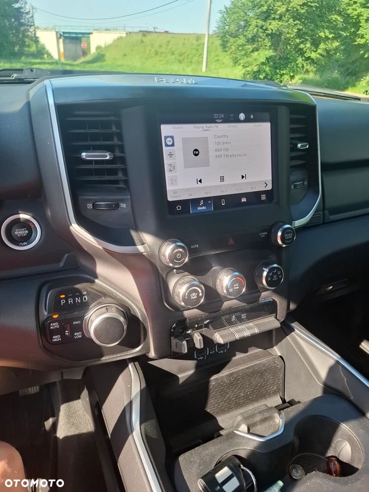 RAM 1500 5.7 Crew Cab Bighorn - 8