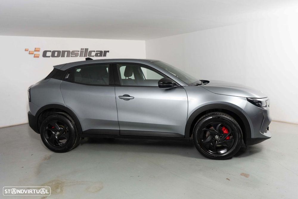 Alfa Romeo Junior 1.2 Intensa eDCT6 - 7