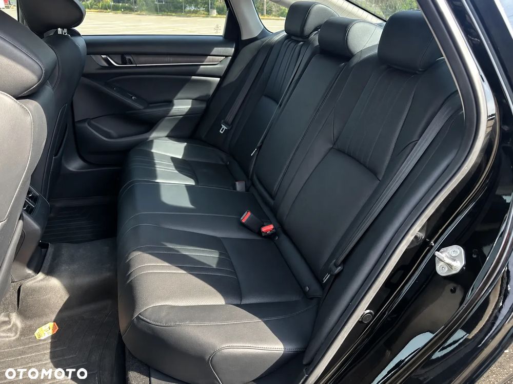 Honda Accord - 32