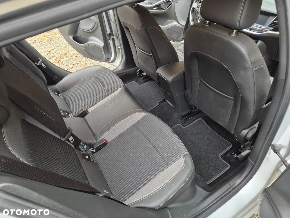 Opel Astra - 30